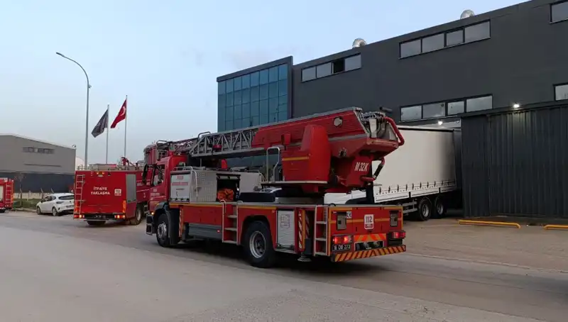 İnegöl'de Fabrika Yangını: İş Yerinde Panik Anları