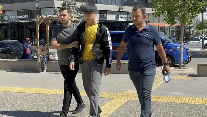 Tartışma Sonrası Ağabeyini Bıçaklayan Genç, Adaletle Yüzleşecek mi?