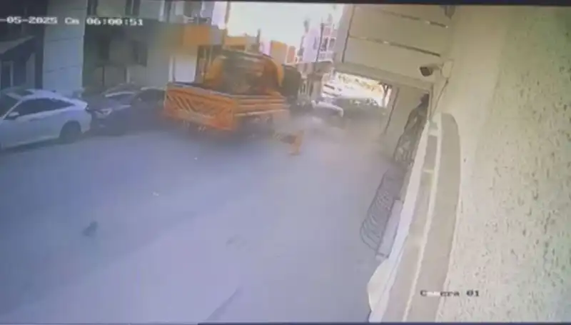 Kontrolden Çıkan Vinç Şehirde Korku Dolu Anlar Yaşattı!