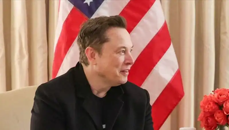 Elon Musk, Trump’ın Yanında Zelenski’yi Suçlayarak Tartışmalara Katıldı