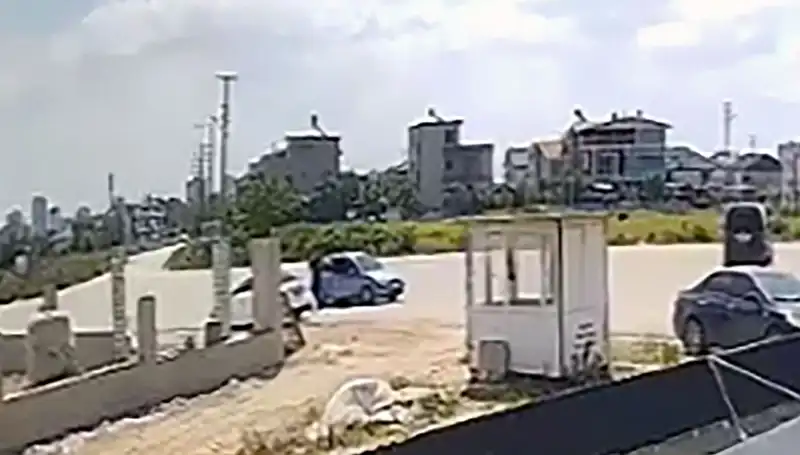 Park Halindeki Otomobillerden 450 Bin Lira Çalan Hırsızlık Olayı