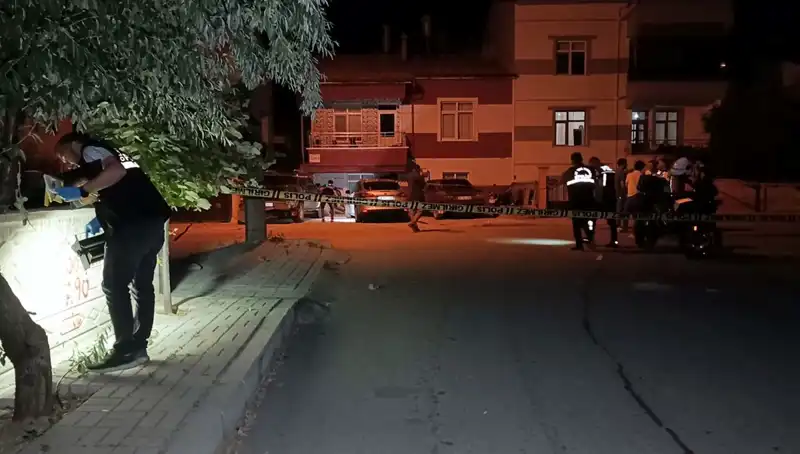 Karaman’da Kanlı Gece: Kız Arkadaşıyla Tartışan Genç, Dehşet Saçtı