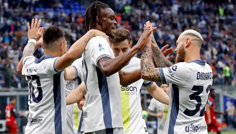 Serie A'da Heyecan Dorukta: Zirve Yarışı Play-Off'a Gidebilir!