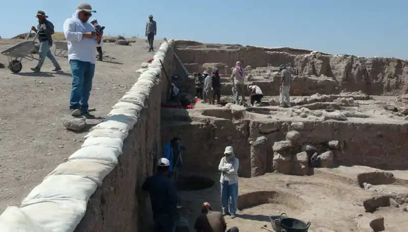 Kilis Oylum Höyük’te Dört Mevsim Kazı: Yaz Sıcağında Arkeolojik Keşifler