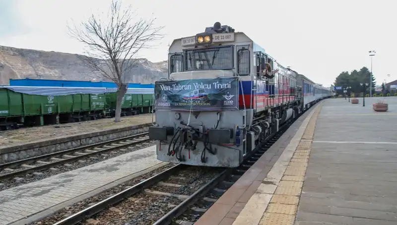 Van-Tahran Tren Seferleri Başladı: Yeni Bir Seyahat Dönemi