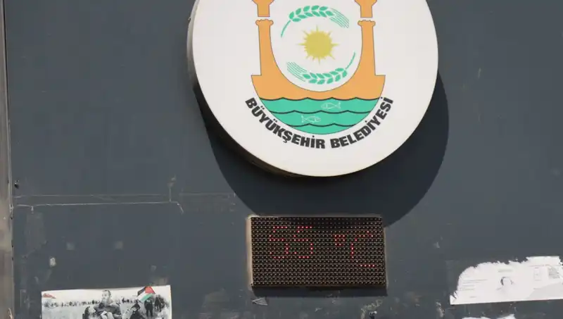 Termometreler Rekor Kırdı: 55 Derece Sıcaklık Yaşıyoruz!