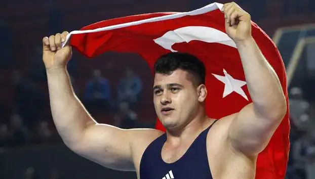 Rıza Kayaalp'e Şok Men Cezası: Güreş Dünyası Sarsıldı!