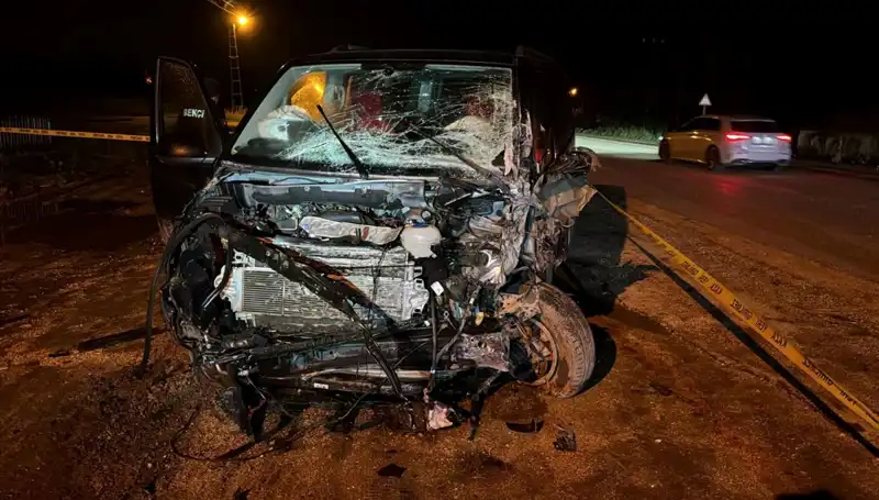Amasya'da Kafa Kafaya Feci Kaza: Yedi Yaralı Hayat Mücadelesi Veriyor