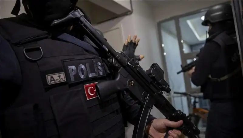 Afyon'da Suç Şebekesine Yönelik Büyük Operasyon: 26 Gözaltı