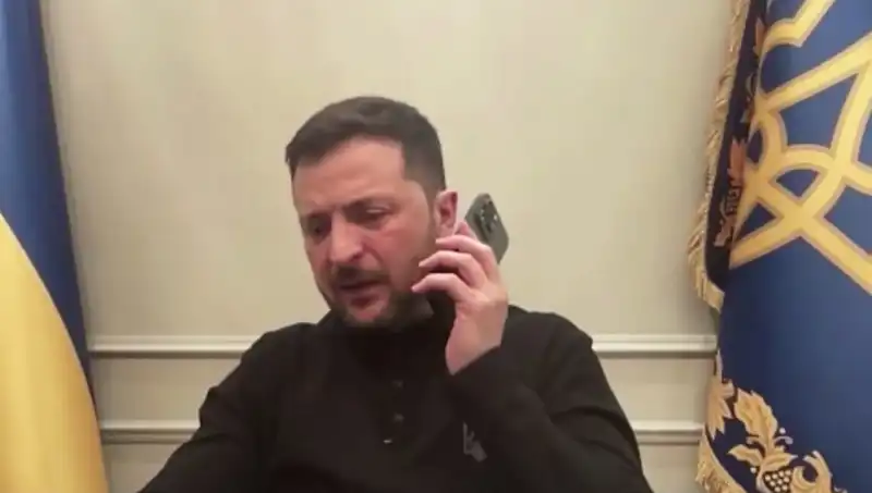 Zelenski’nin Basın Toplantısında Macron’un Sıcak Teması: Ne Anlama Geliyor?