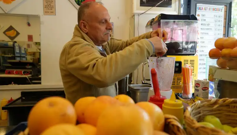 Sütün Gücü: Pekmez ve Fıstıkla Birleşince Eşsiz Bir Şifa Kaynağı Oluşuyor