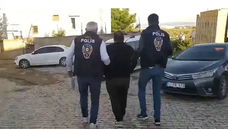 Balıkesir'de Çarpıcı Dolandırıcılık Operasyonu: 4 Kişi Tutuklandı!
