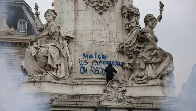 Paris'in Grafiti Savaşında Hisse Piyasalarını Etkileyen Gelişmeler