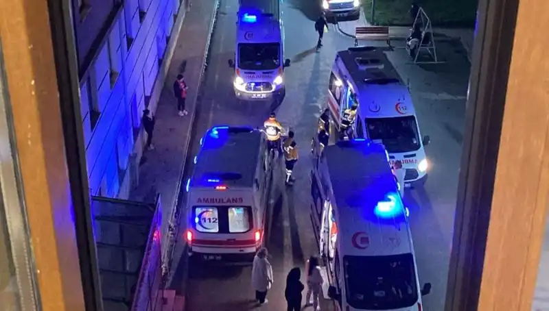 53 Öğrencinin Akşam Yemeği Zehirlenmesi: Hastane Raporları Endişe Verici