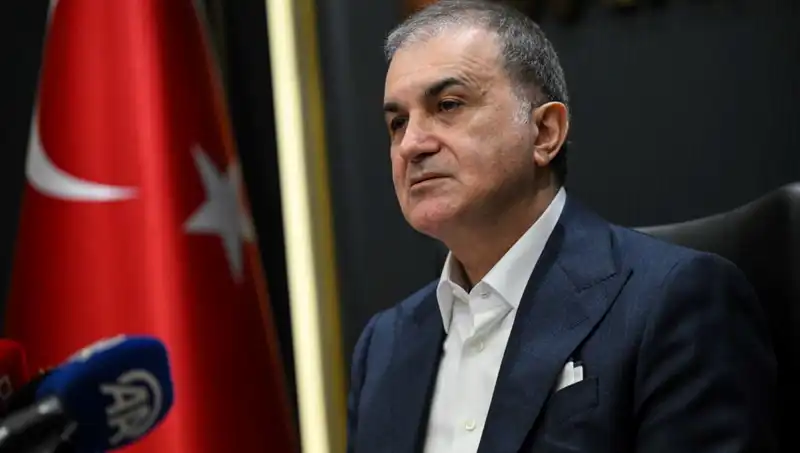 İslam Düşmanlığı Artıyor: Ömer Çelik'in Uyarıları ve Gelecekteki Etkileri
