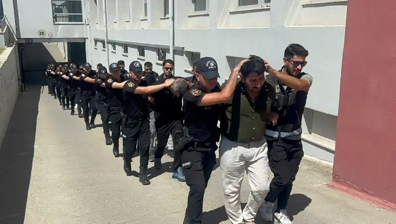 Adana’da Dev Eroin Operasyonu: 825 Kilo Uyuşturucu ve 16 Tutuklama