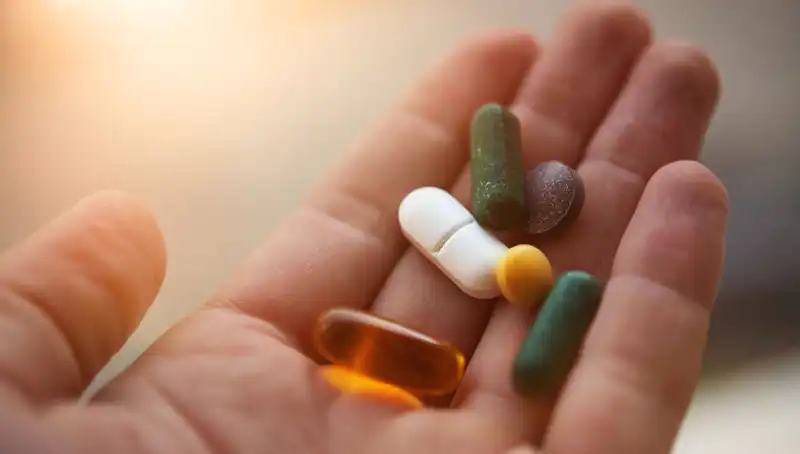 ABD'li Doktorun Uyardığı: Almanız Gereken 3 Vitamin Takviyesi