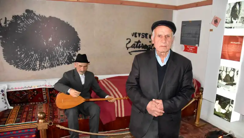 Aşık Veysel: Ölümünden Sonra Konuşan Bilinmeyenler