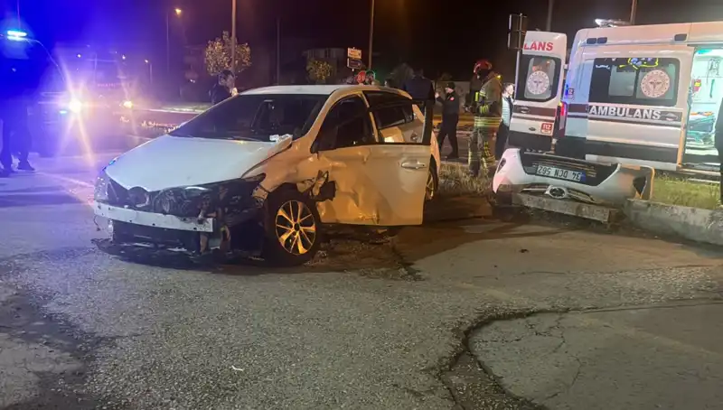 Pikap ve Otomobil Çarpıştı: Son Gelişmeler ve Etkileri