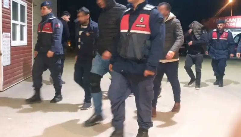 Bağ Evinde Uyuşturucu Partisi: Polisi Şaşkına Çeviren Baskın