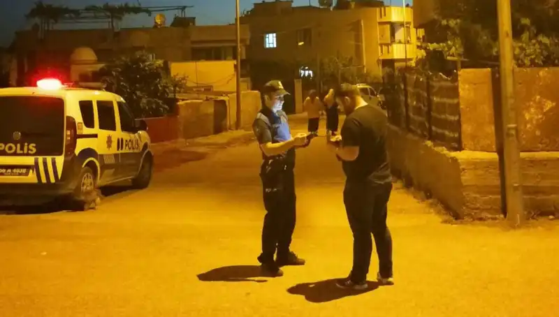 Husumetlilerinin Evine Ateş Açan Kişi Kaçarken Yakalandı