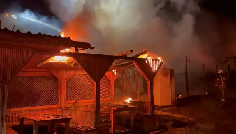 Şile'de Altı Gözleme Restoranı Alev Alev Yandı: Yangının Nedeni Ne?