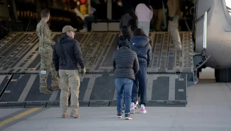 Kosova'nın Göçmen Krizine Çözüm: ABD'den Sınır Dışı Edilenler İçin Kapı Açılıyor