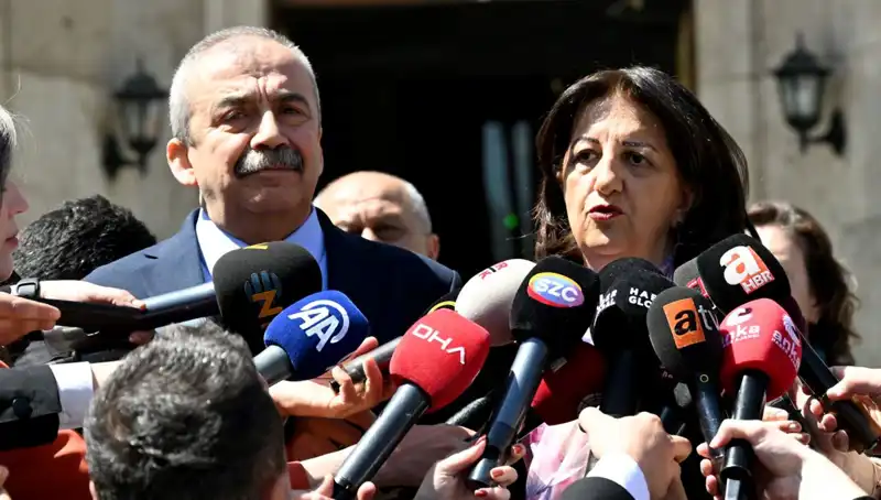 Sırrı Süreyya Önder: Kimdir, Hastalığı Nedir ve Son Durumu Nasıldır?