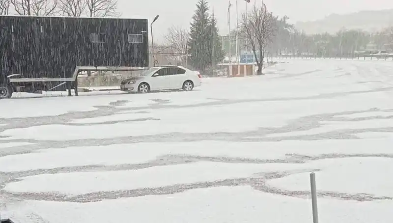 Tekirdağ’da Ceviz Büyüklüğünde Dolu Yağışı Şaşkınlık Yarattı