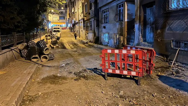 Bayrampaşa'da Altyapı Çalışmaları Sırasında Şok Eden Patlama!