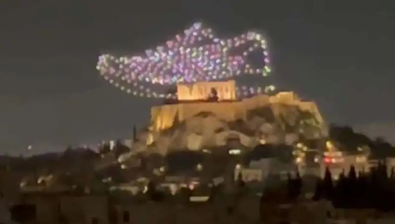 Akropolis'ta Drone ile Reklam Uygulamaları Hakkında Soruşturma Başlatıldı