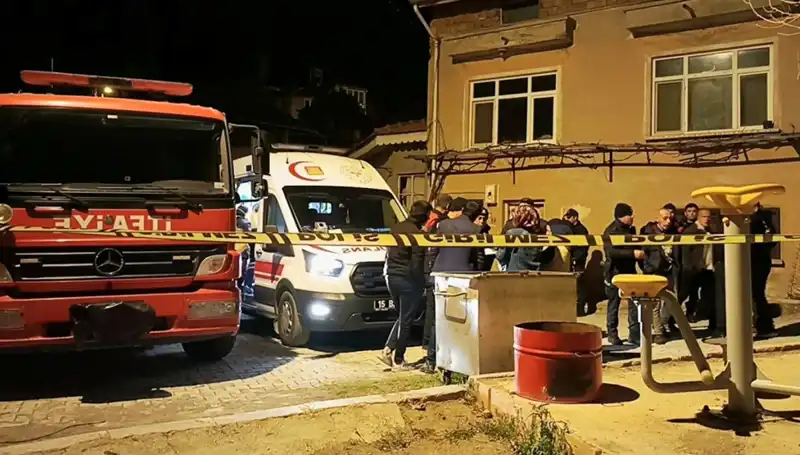 Yaşlı Adamın Yanmış Cansız Bedeninin Bulunduğu Yer Tüm Dikkatleri Çekti