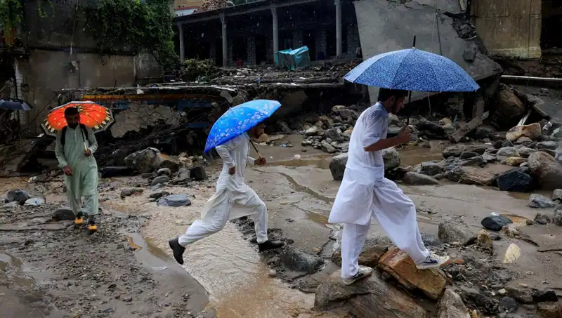 Pakistan'da Sel Felaketi: DSÖ'den Acil Tıbbi Destek Havalandı