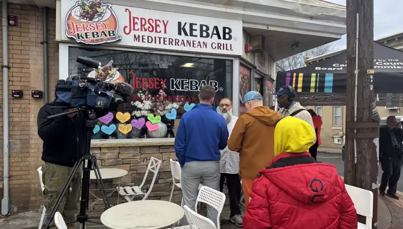 Türk Ailenin Şanssız Hikayesi: Yeşil Kart Beklerken Gözaltına Alındılar